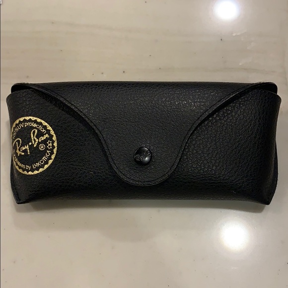 Like New Ray-Ban sunglass case - Picture 1 of 3